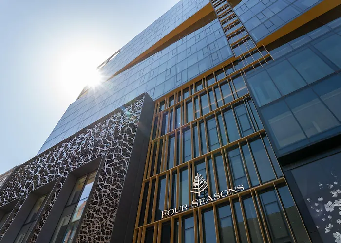 Four SeasonsHotel Montreal