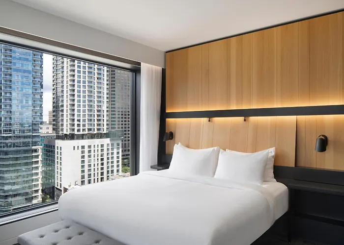 Hotel Monville Montreal